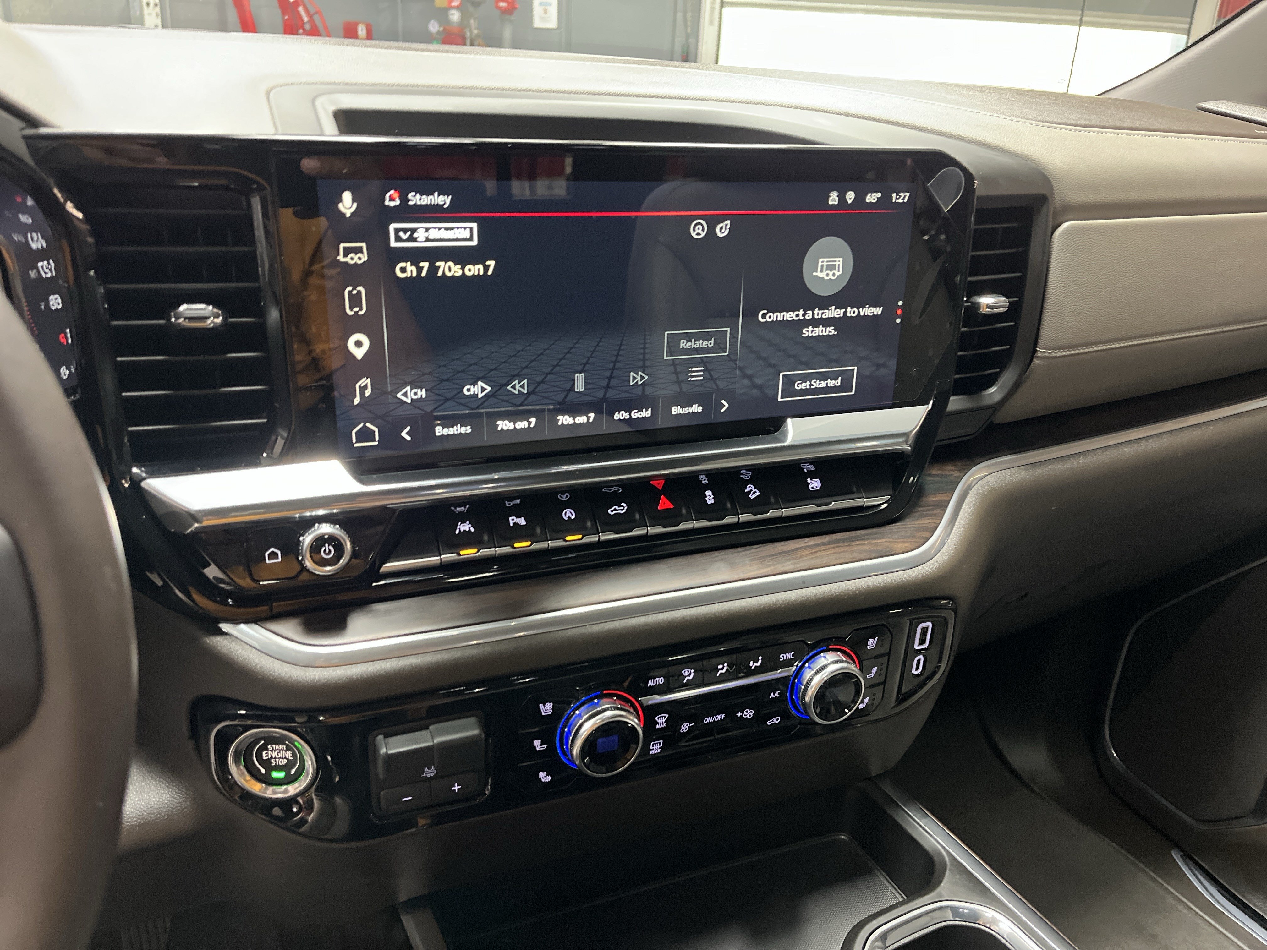 Used 2026 GMC Sierra 1500 SLT w/ SLT Premium Plus Package AWD/4WD image 23