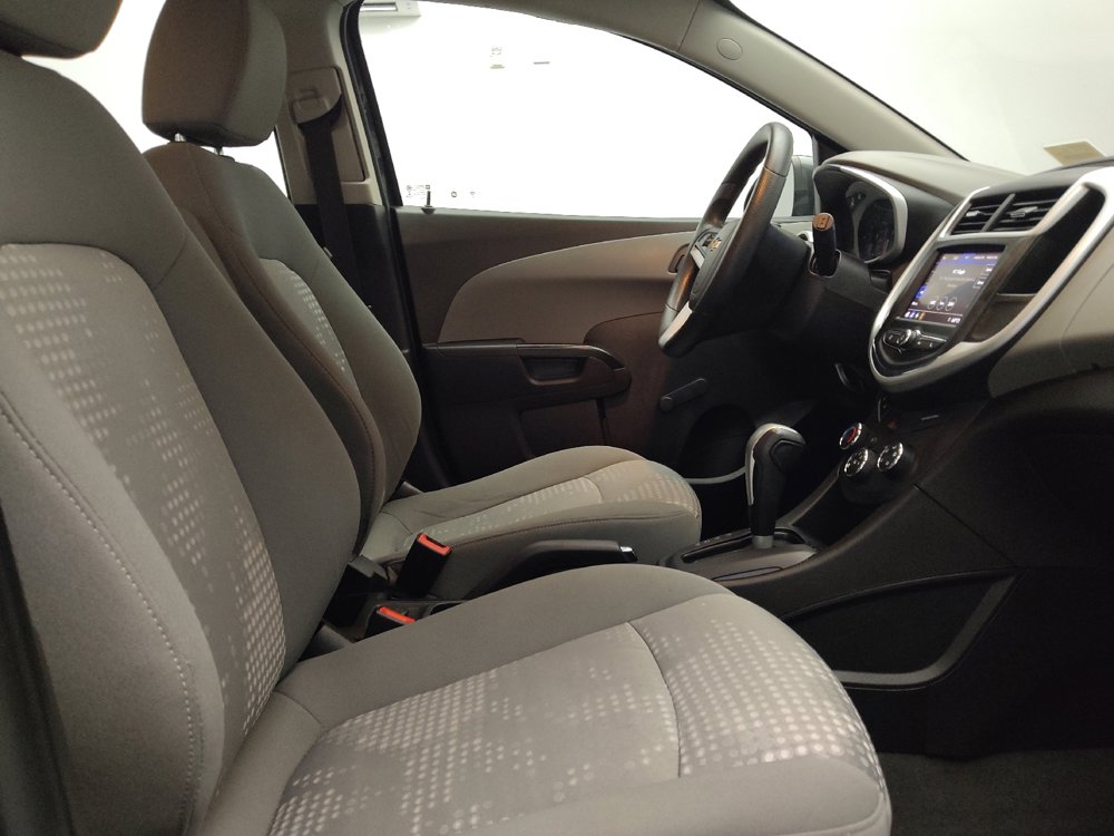 Used 2020 Chevrolet Sonic LT FWD image 21