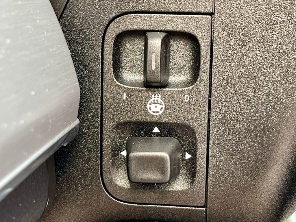 Certified 2025 Mercedes-Benz GLS 450 4MATIC image 35