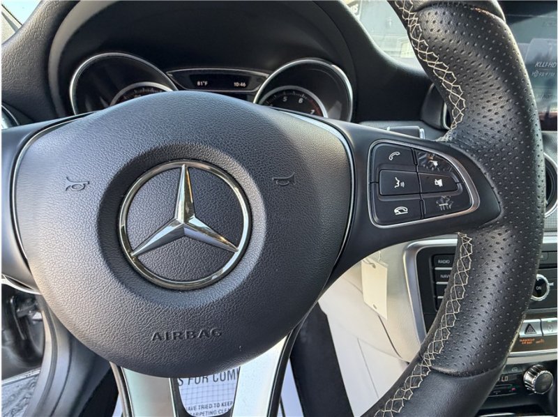 Used 2018 Mercedes-Benz CLA 250 image 27