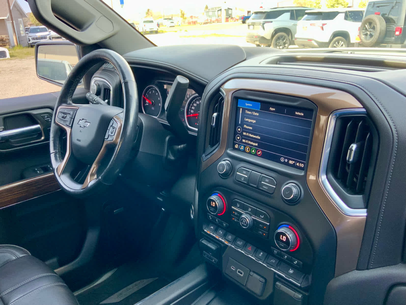 Used 2021 Chevrolet Silverado 1500 High Country w/ Technology Package AWD/4WD image 43