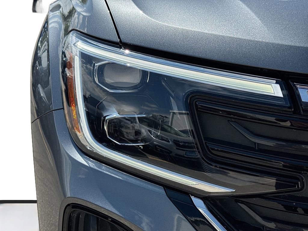 Used 2024 Volkswagen Atlas Cross Sport SE image 39