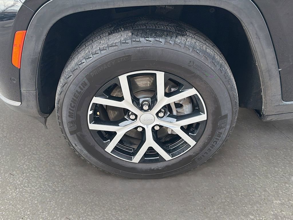 Used 2024 Jeep Grand Cherokee L Limited w/ Luxury Tech Group II image 45