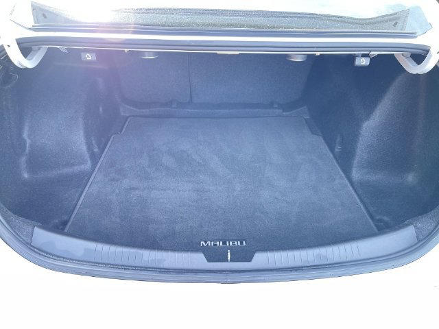 Certified 2017 Chevrolet Malibu Premier w/ Premier Sun and Wheel Package FWD image 27