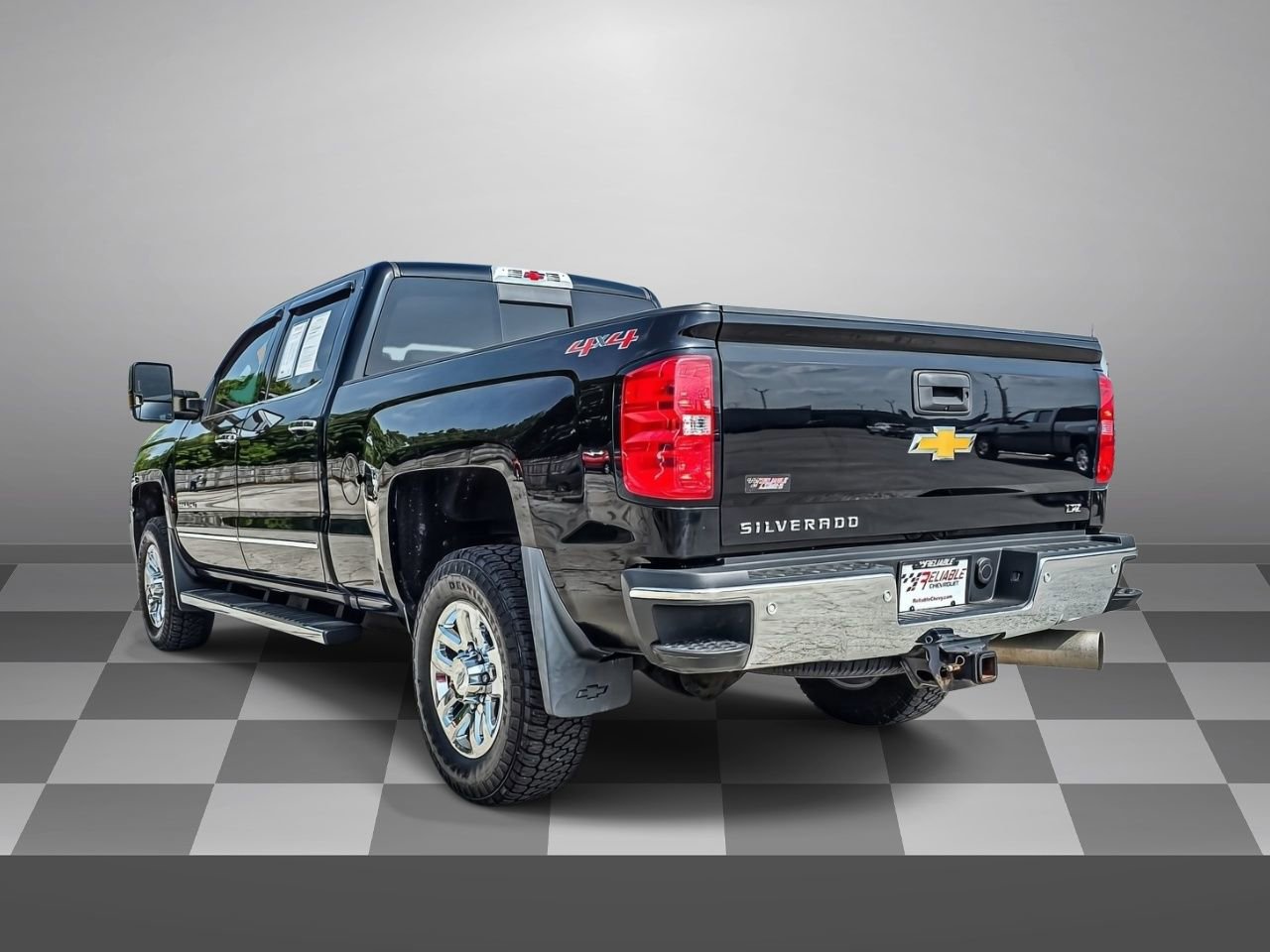 Used 2017 Chevrolet Silverado 3500 LTZ w/ Duramax Plus Package AWD/4WD image 4