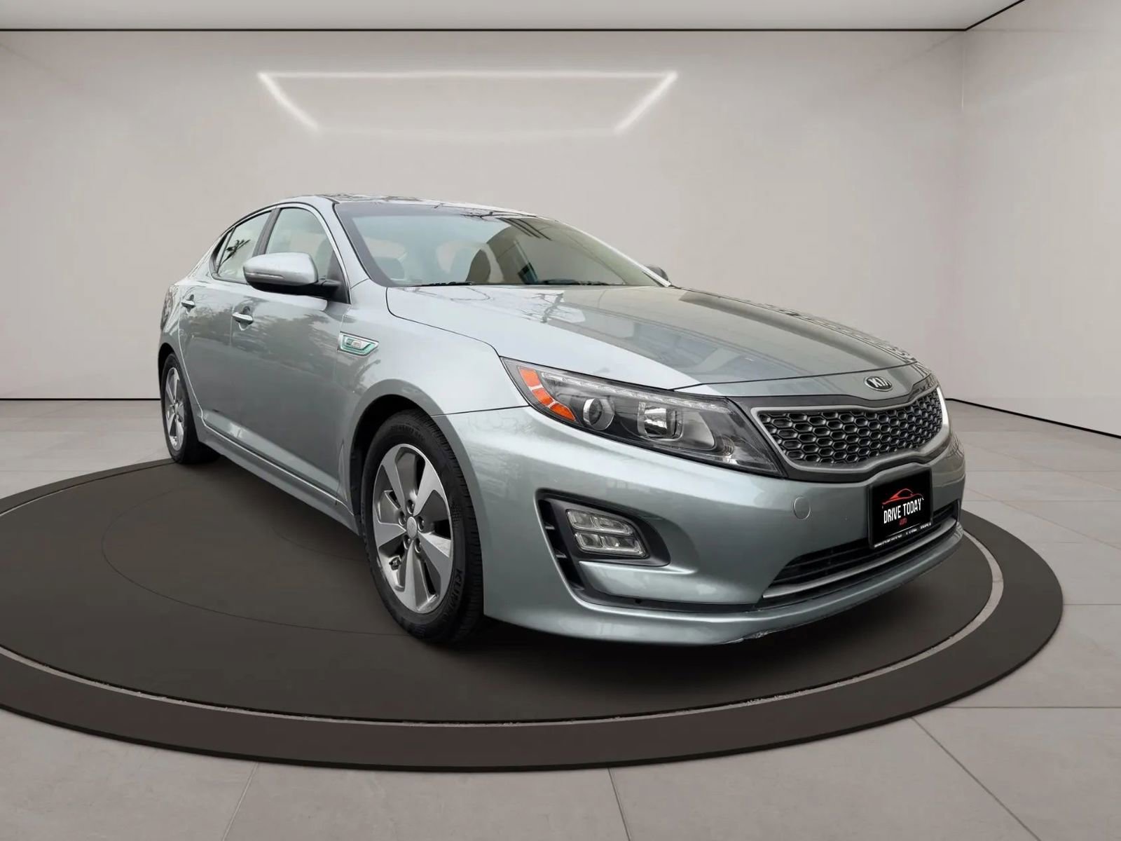 Used 2015 Kia Optima EX image 2