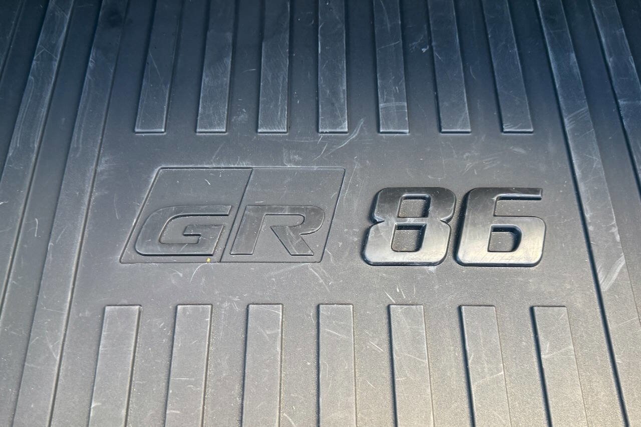 Used 2024 Toyota GR86 RWD image 19