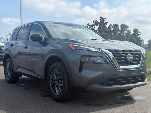 Used 2023 Nissan Rogue S FWD image 1