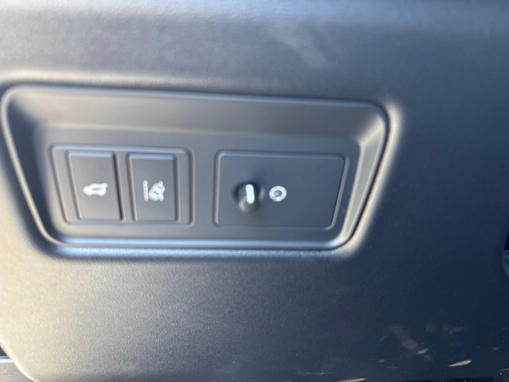 Used 2017 Land Rover Range Rover HSE AWD/4WD image 24