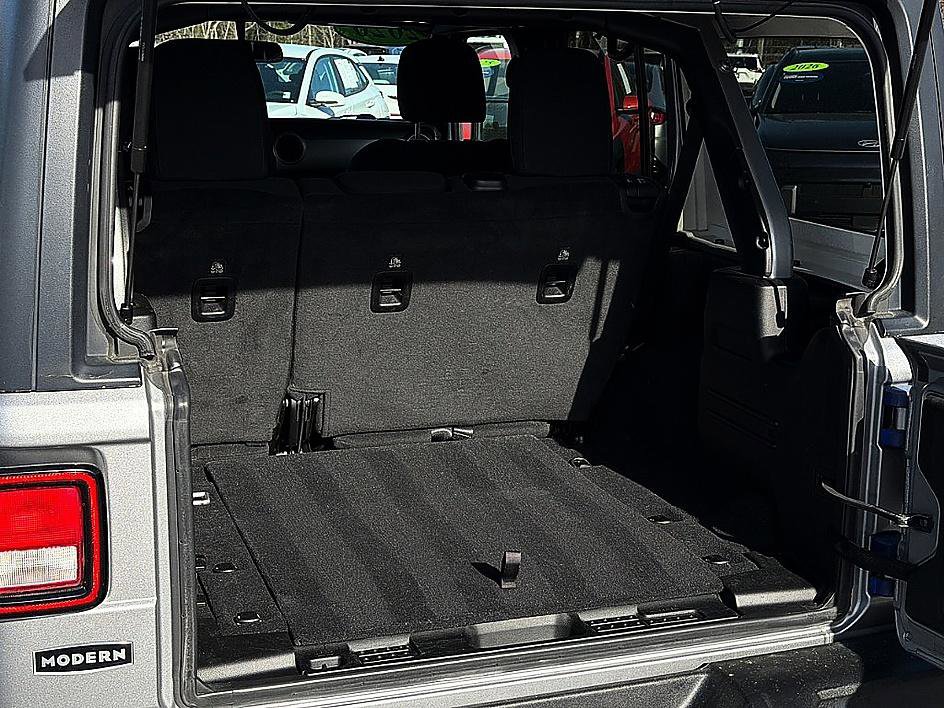 Used 2020 Jeep Wrangler Unlimited Sport S image 27