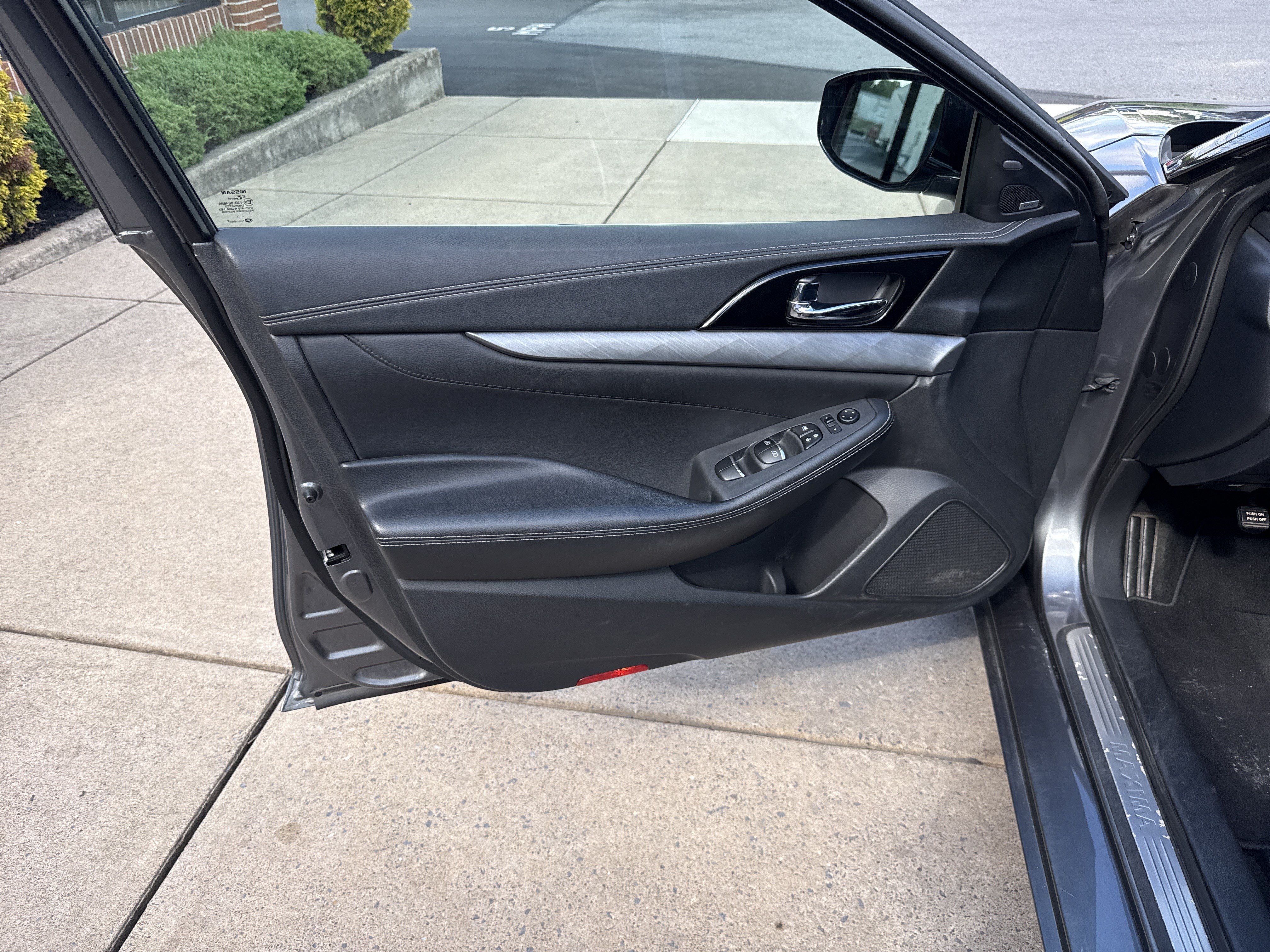 Used 2017 Nissan Maxima 3.5 SL FWD image 15