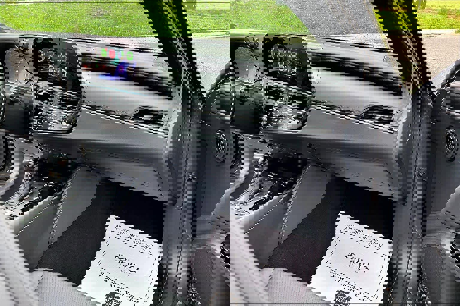 Used 2024 Lexus ES 300h w/ Premium Package image 18