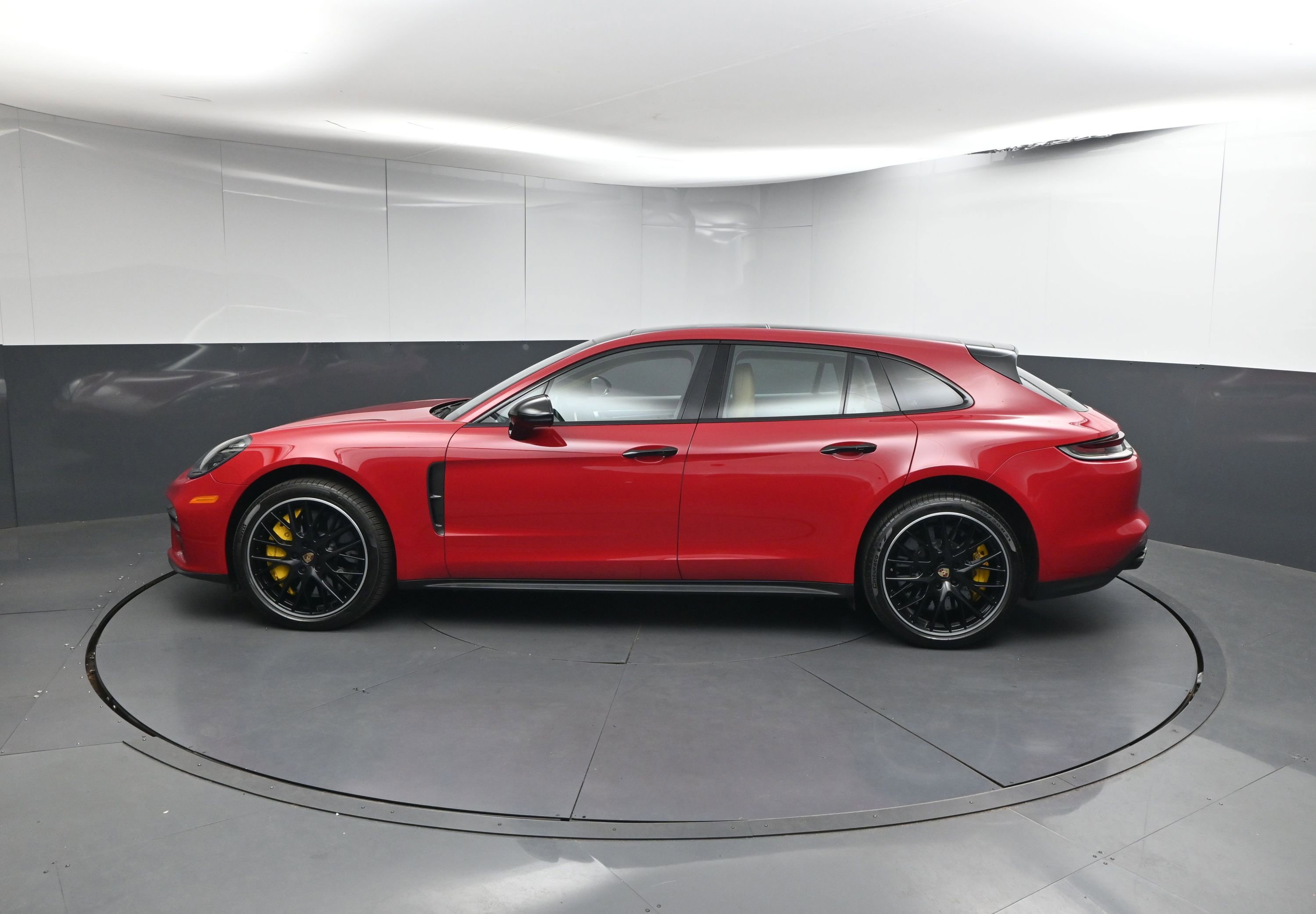 Certified 2023 Porsche Panamera Turbo S image 2