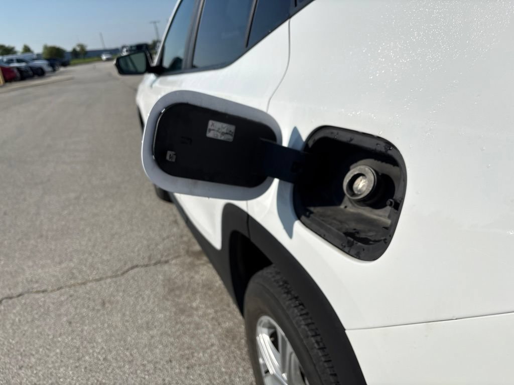 Used 2024 GMC Terrain SLE AWD/4WD image 8