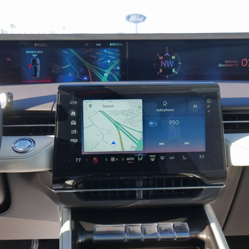 Used 2024 Lincoln Nautilus Black Label image 35