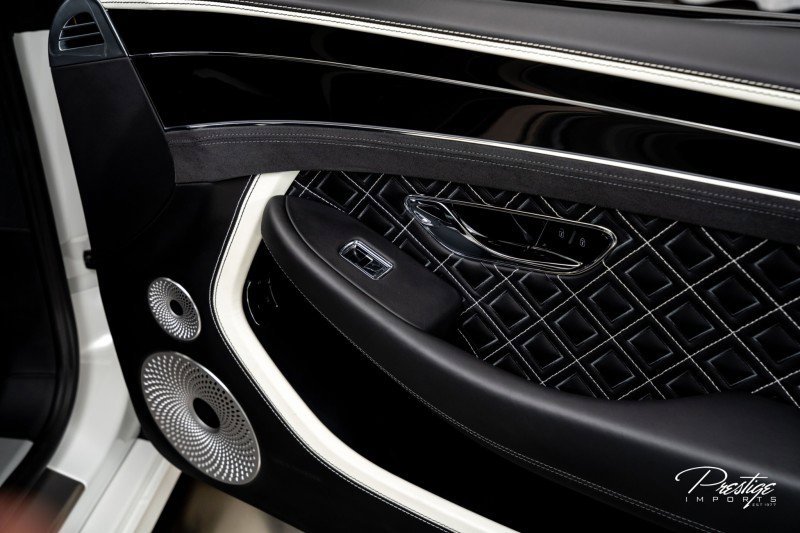 Used 2024 Bentley Continental GT Speed image 33