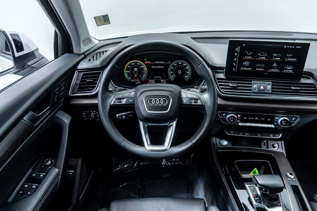 Used 2024 Audi Q5 e Premium Plus w/ Premium Plus Package image 14