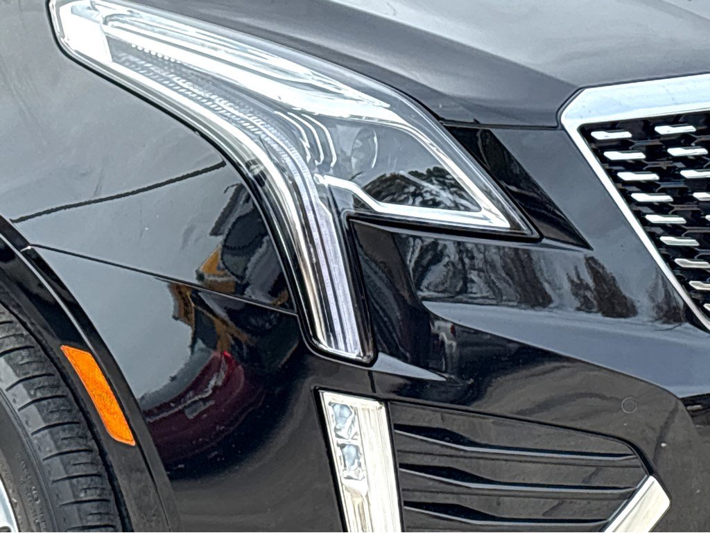 Certified 2025 Cadillac XT5 Premium Luxury image 23