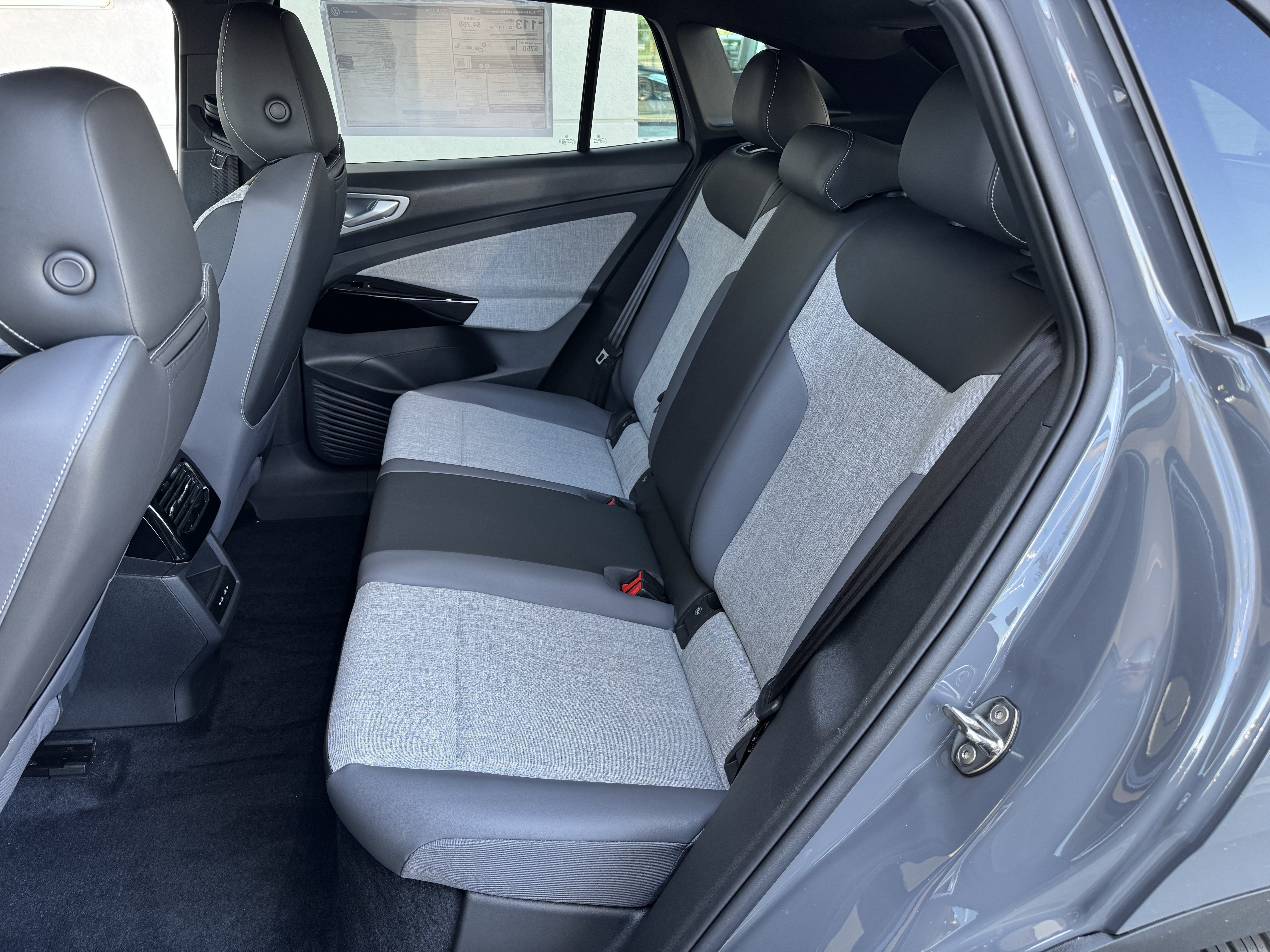 New 2026 Volkswagen ID.4 Pro RWD image 30