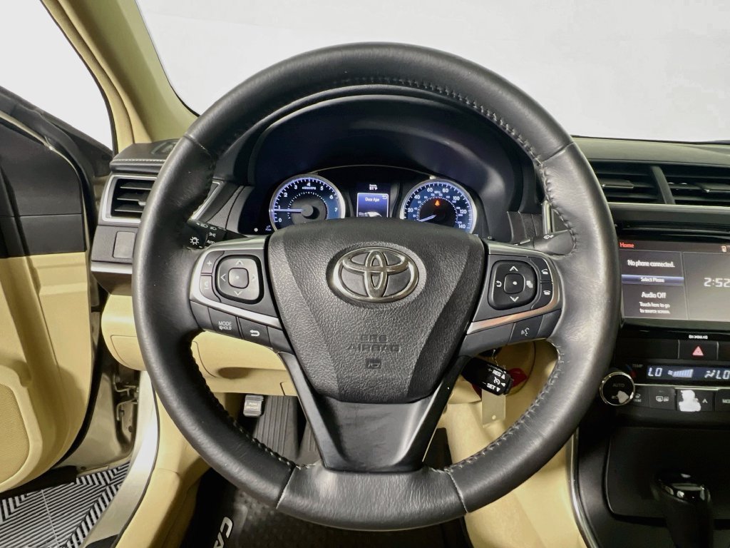 Used 2017 Toyota Camry XLE FWD image 15