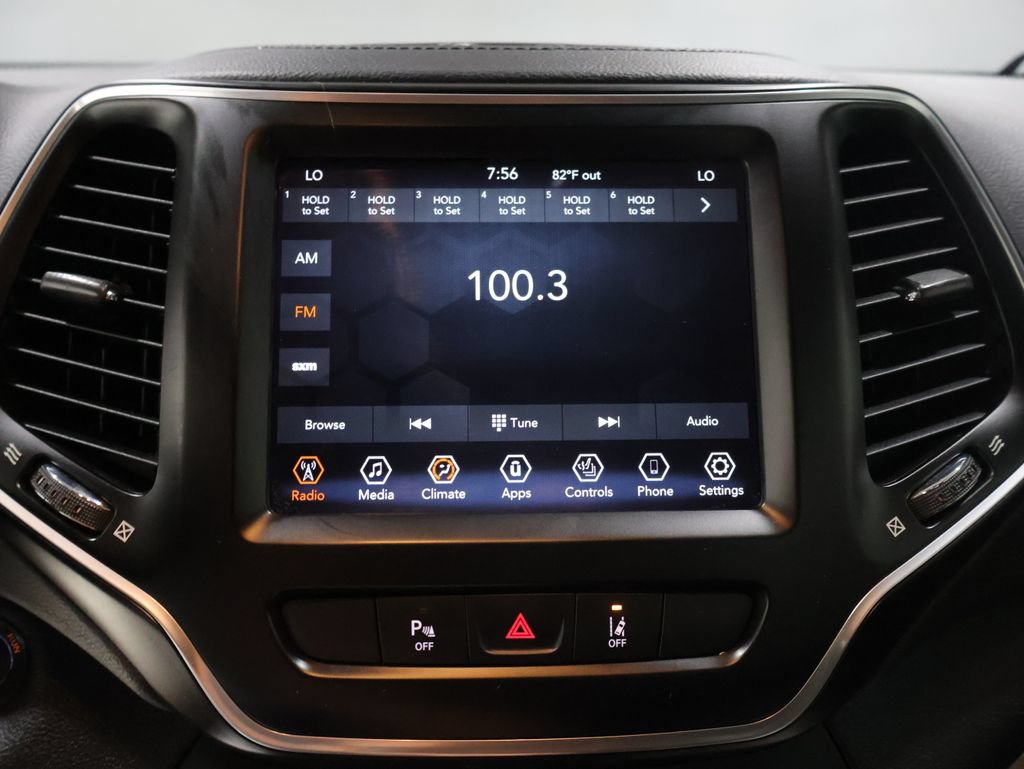 Used 2021 Jeep Cherokee Latitude Lux 80th Anniv w/ Quick Order Package 2YU 80th AWD/4WD image 26