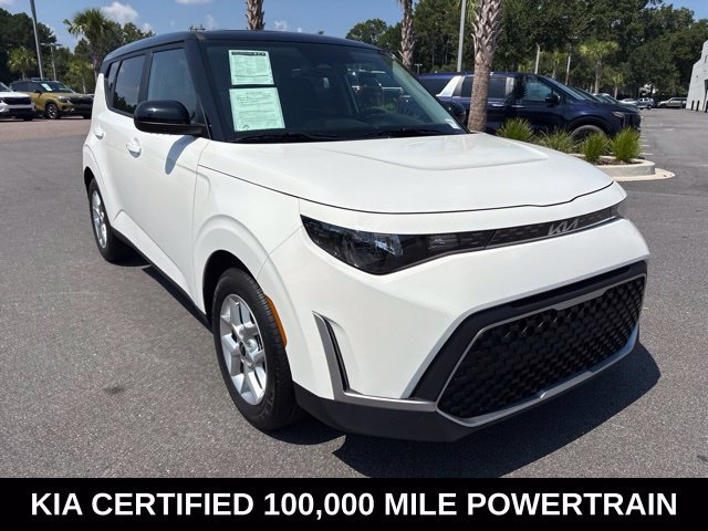Certified 2025 Kia Soul S FWD image 3