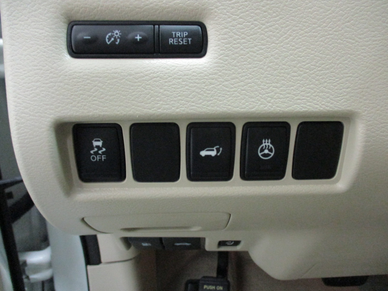 Used 2015 Nissan Murano Platinum w/ Platinum Technology Package image 22