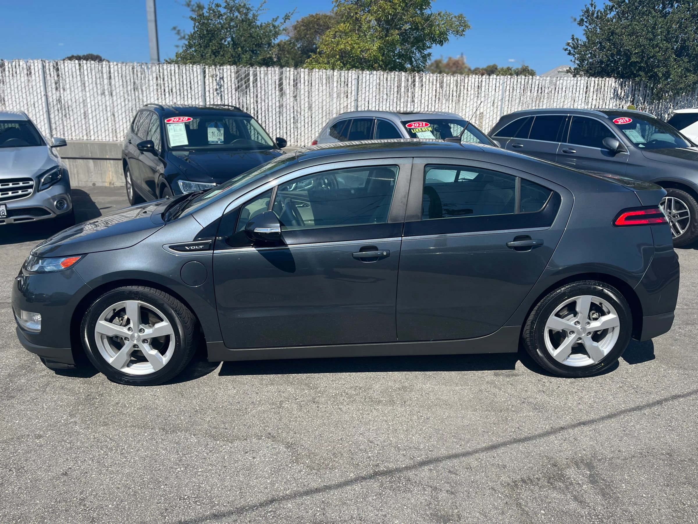 Used 2013 Chevrolet Volt Premium w/ Premium Trim Package FWD image 7