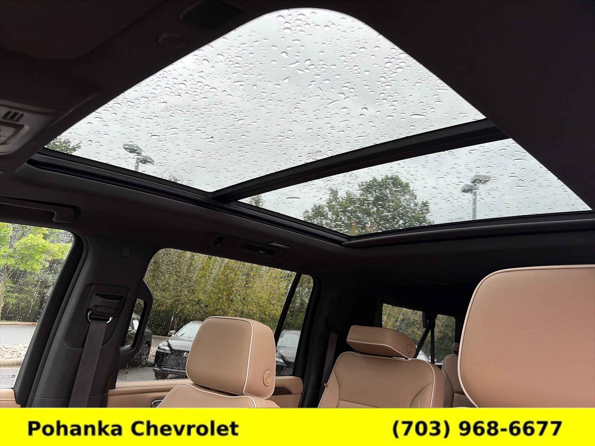 Certified 2022 Chevrolet Suburban Premier AWD/4WD image 17