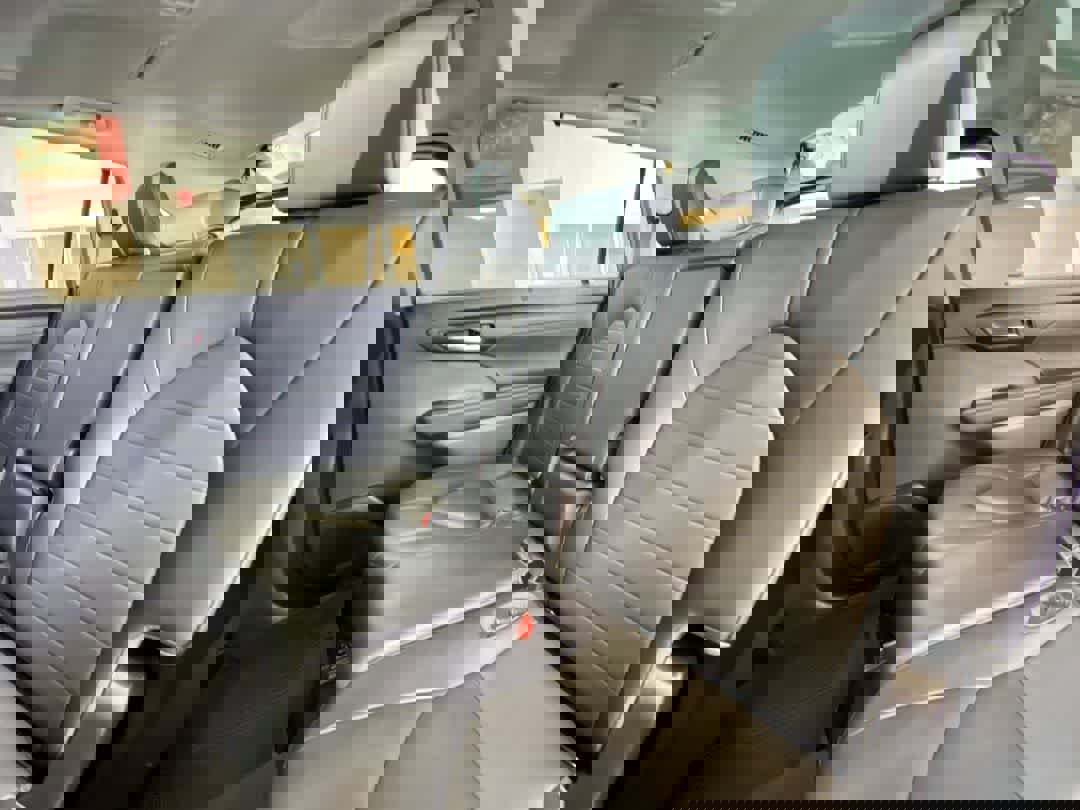 Used 2020 Toyota Highlander XLE image 26