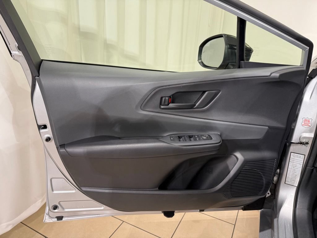 Certified 2025 Toyota Prius LE FWD image 14