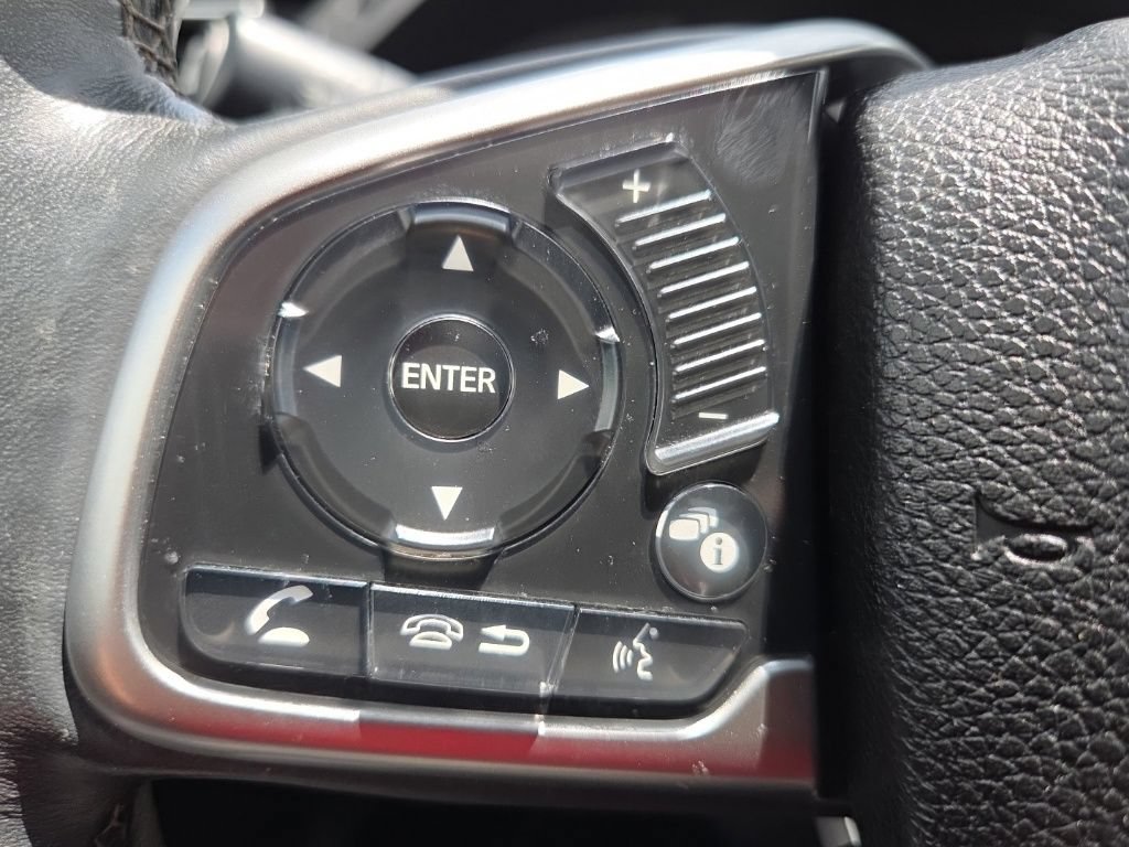 Used 2018 Honda Civic EX-L image 22