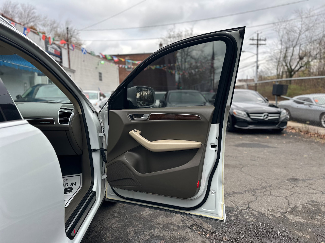 Used 2012 Audi Q5 3.2 Premium Plus image 46