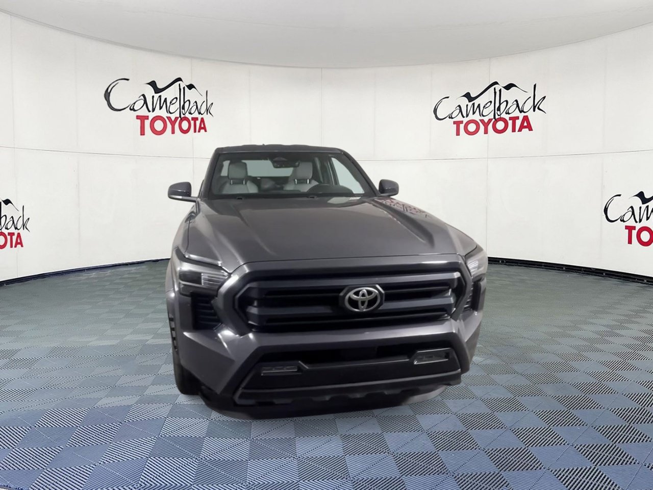 Used 2024 Toyota Tacoma SR5 AWD/4WD image 4