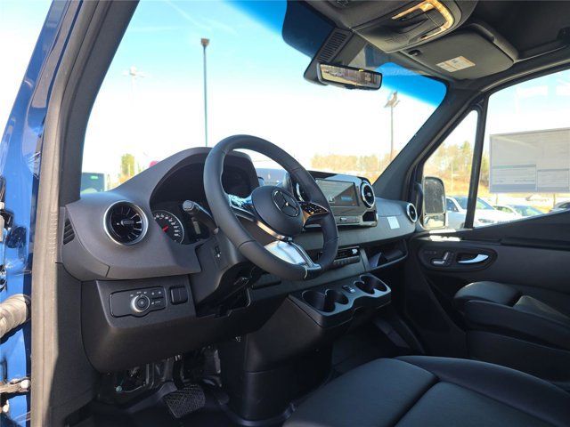 New 2026 Mercedes-Benz Sprinter 2500 image 17