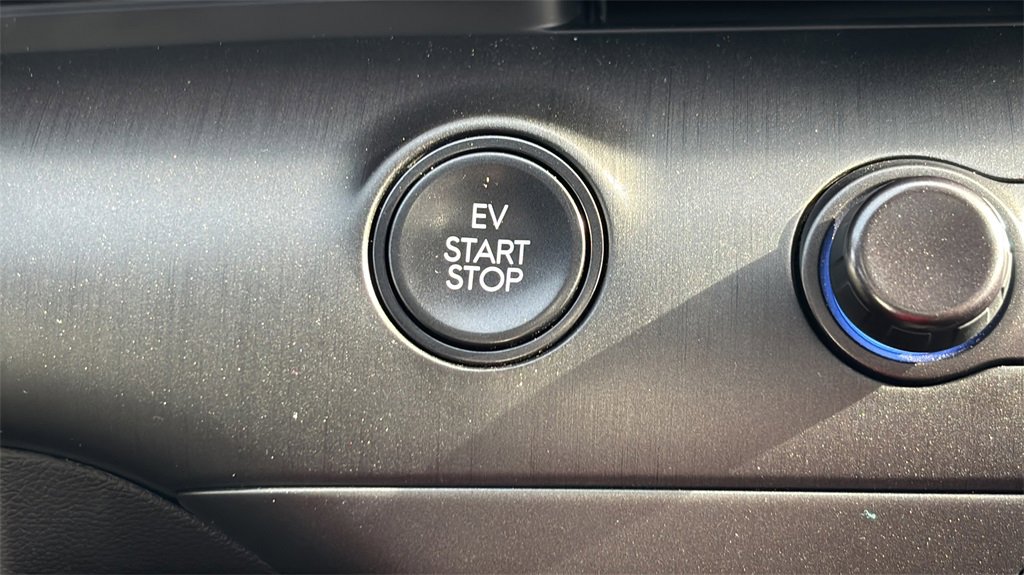 Certified 2025 Hyundai Kona N Line image 23