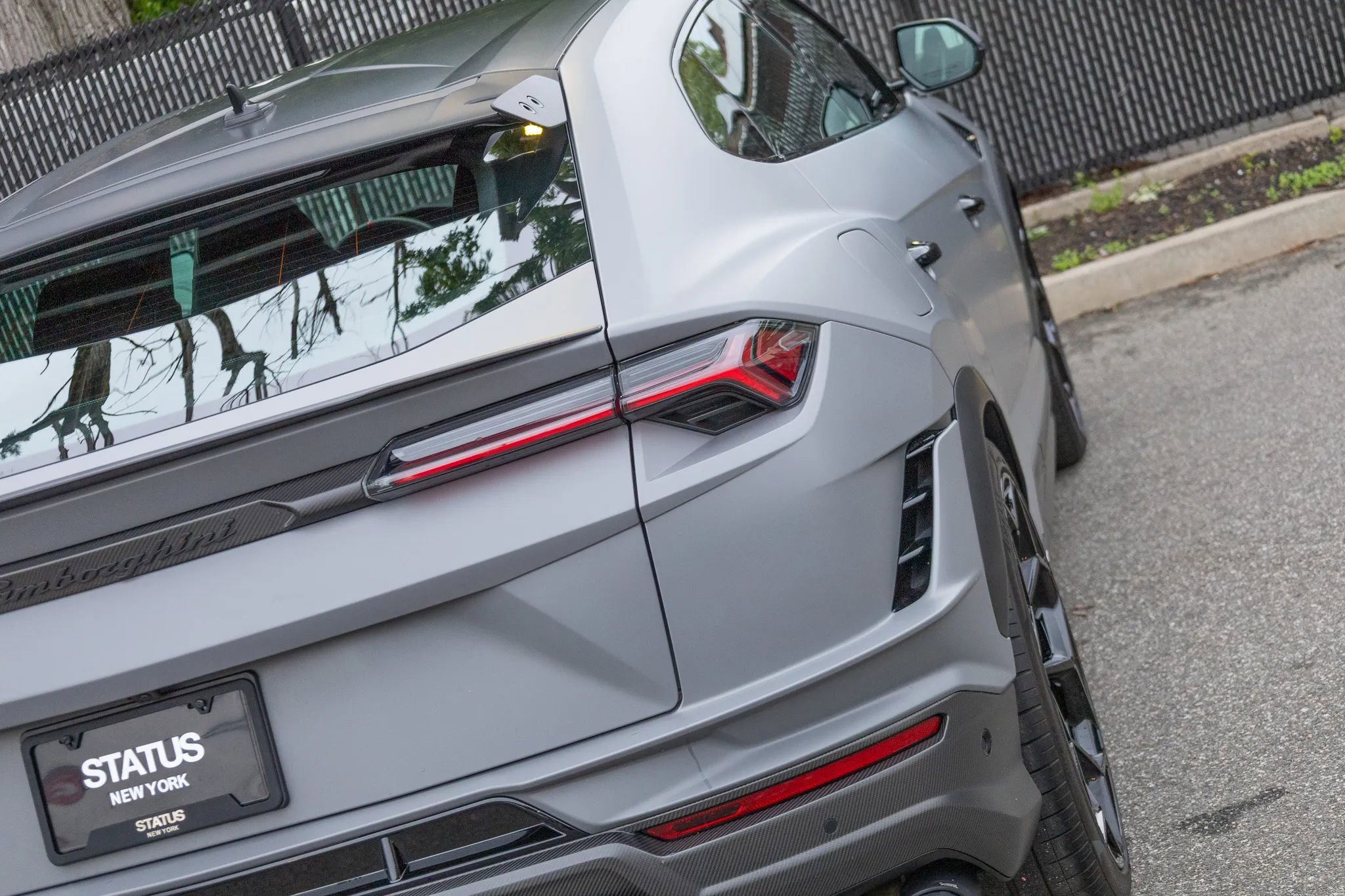 Used 2024 Lamborghini Urus Performante AWD/4WD image 39
