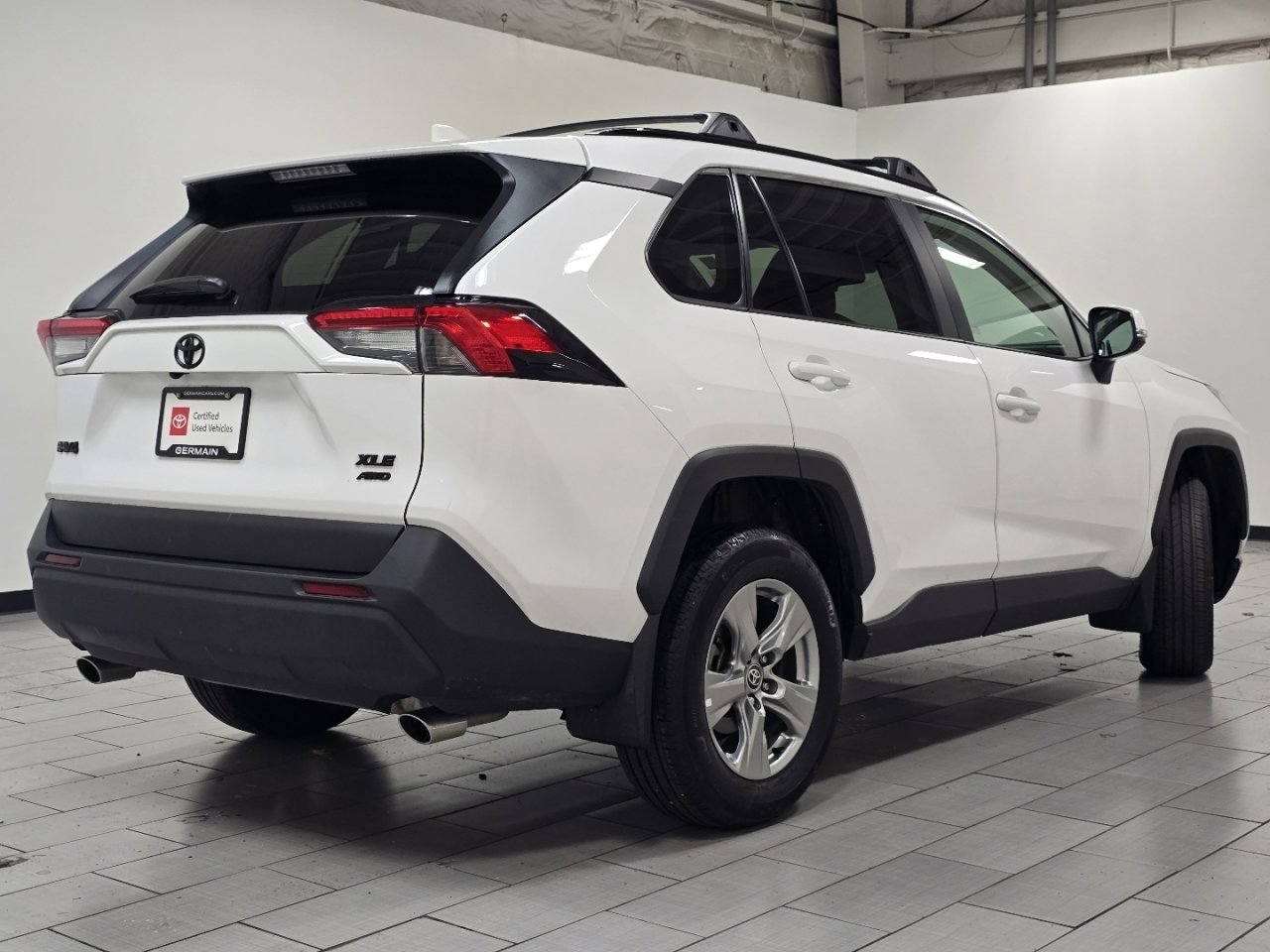 Certified 2025 Toyota RAV4 XLE w/ Convenience Package image 18