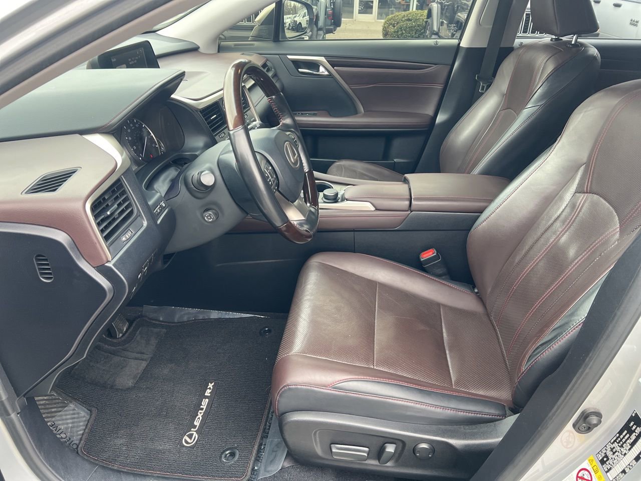 Used 2018 Lexus RX 350L FWD w/ Premium Package image 15