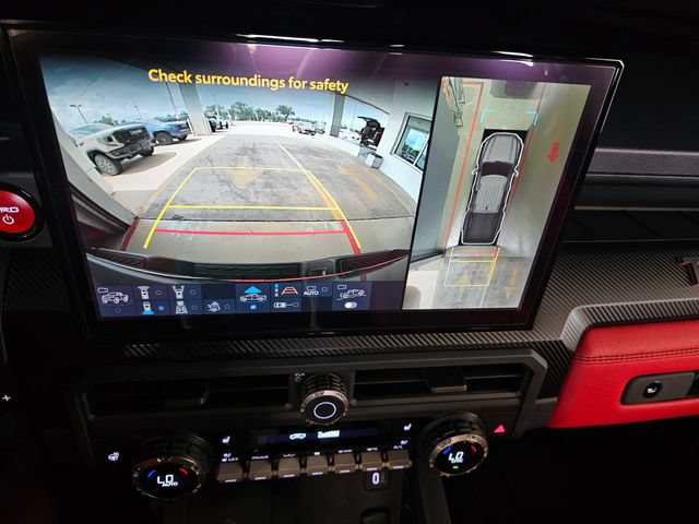 Used 2025 Toyota Tacoma TRD Pro AWD/4WD image 31