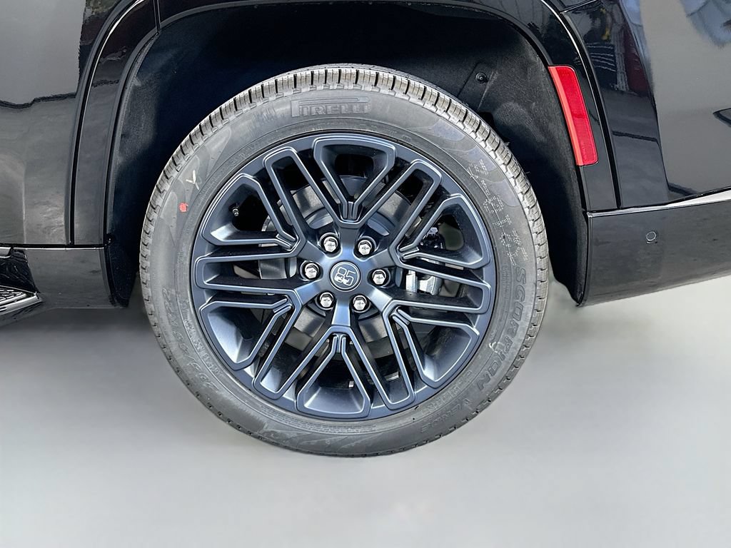 New 2026 Jeep Grand Wagoneer 4WD image 21