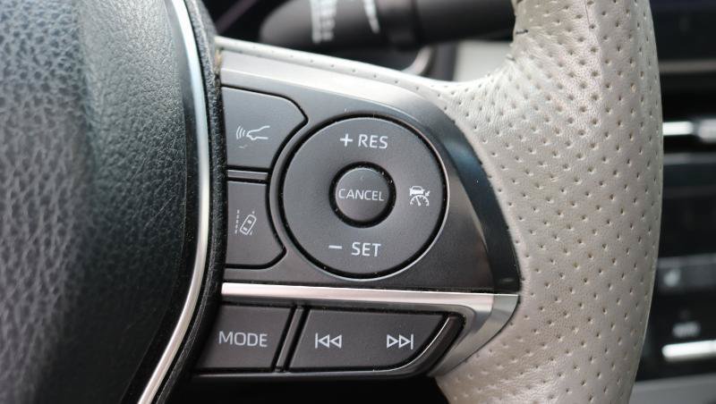 Used 2019 Toyota Avalon Limited w/ Advanced Safety Package FWD image 10