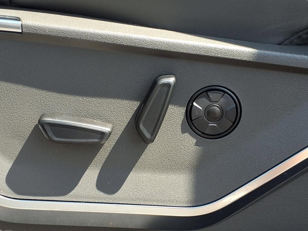 New 2026 Ford F350 Platinum w/ Platinum Plus Package image 18