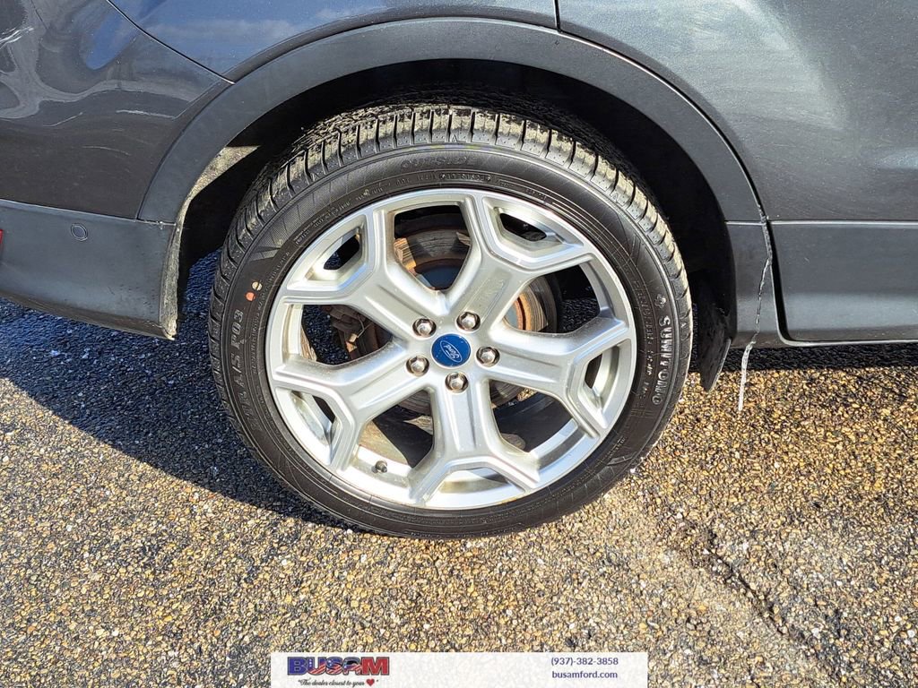 Certified 2019 Ford Escape Titanium image 5