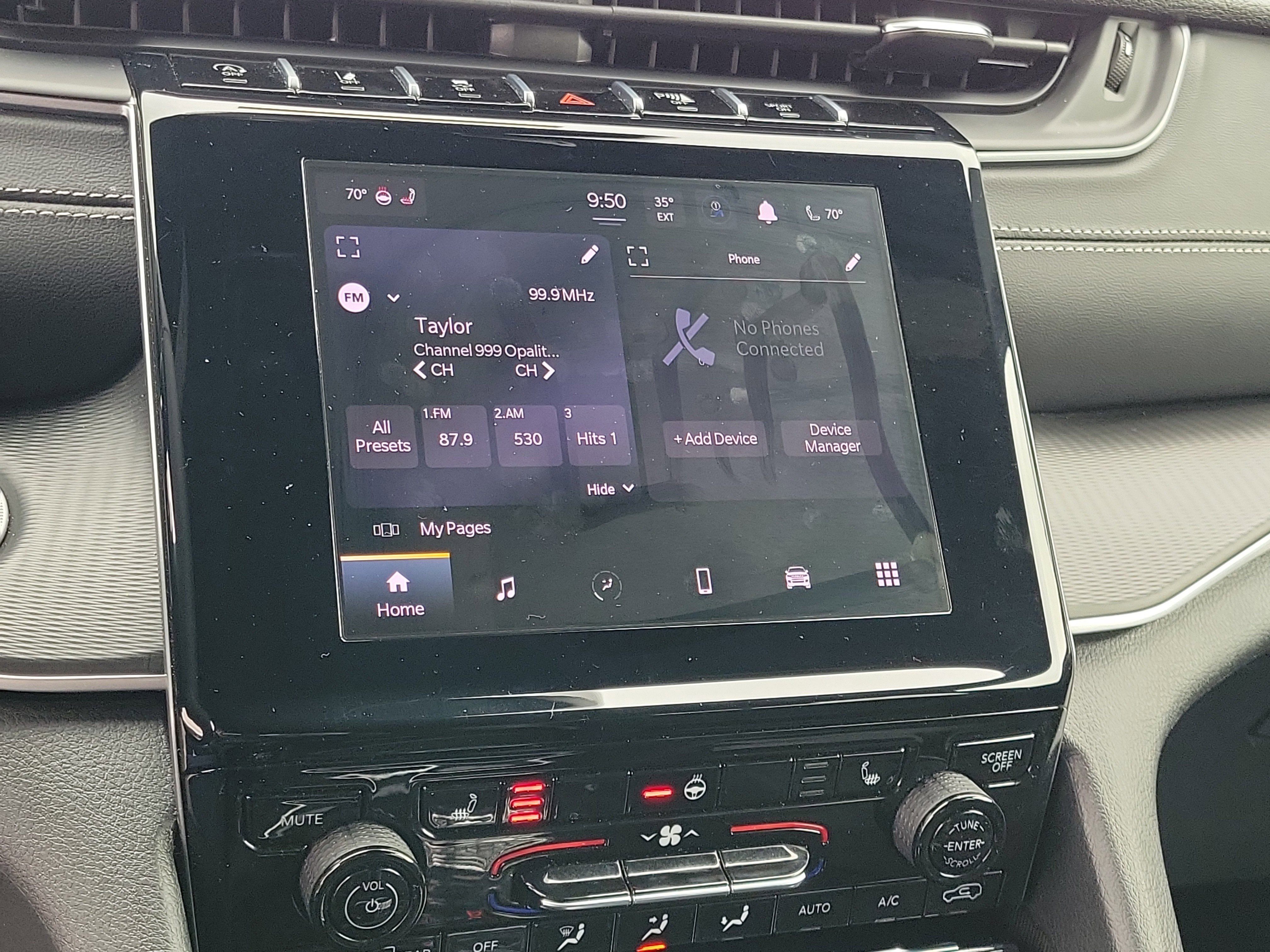 Used 2025 Jeep Grand Cherokee L Laredo image 26