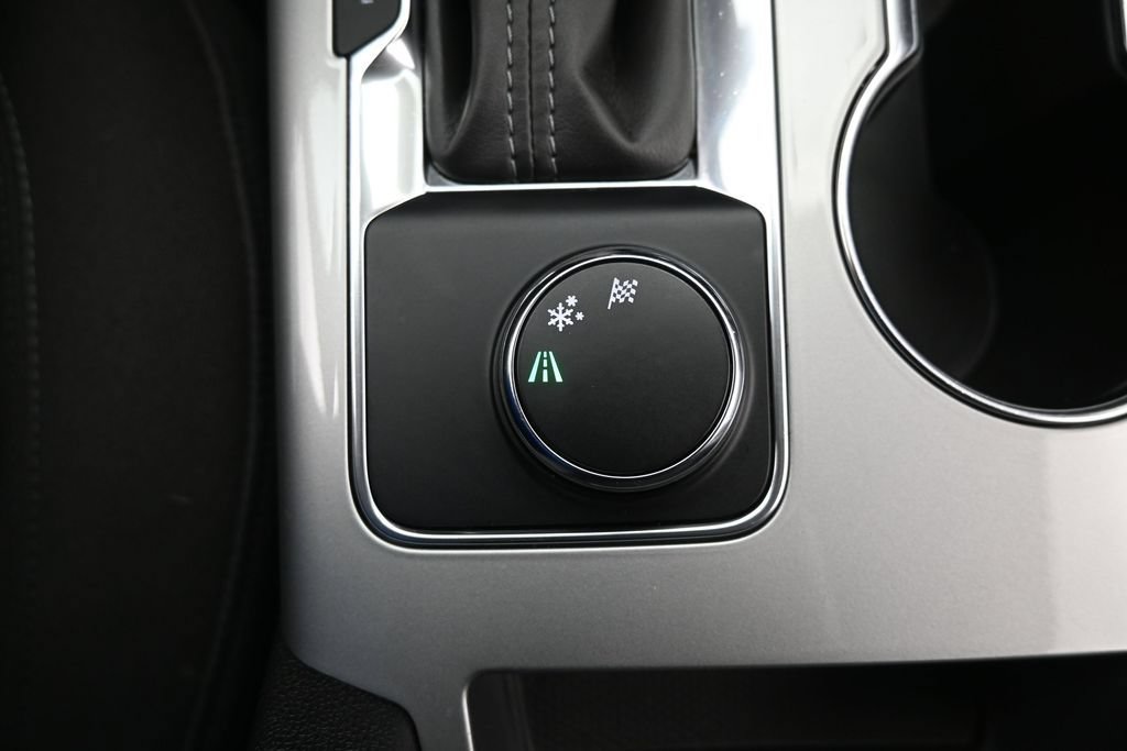 Used 2019 Chevrolet Blazer L FWD image 22