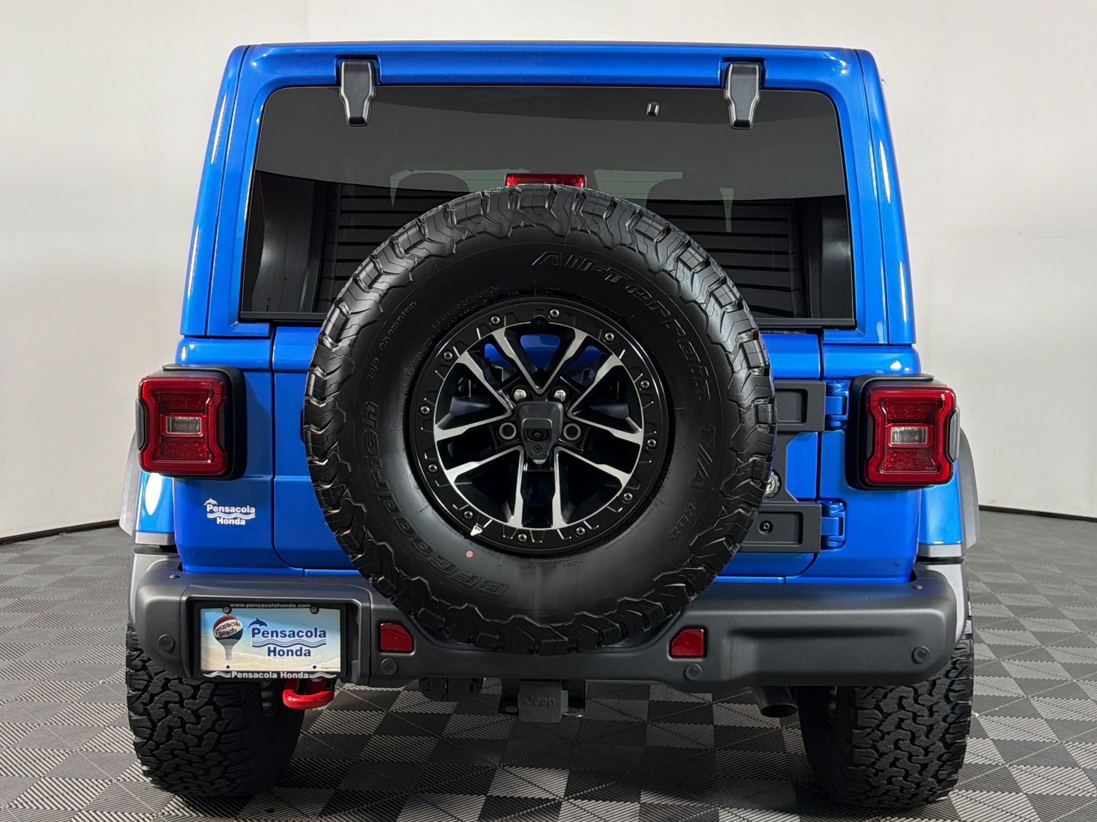 Used 2026 Jeep Wrangler Rubicon AWD/4WD image 8