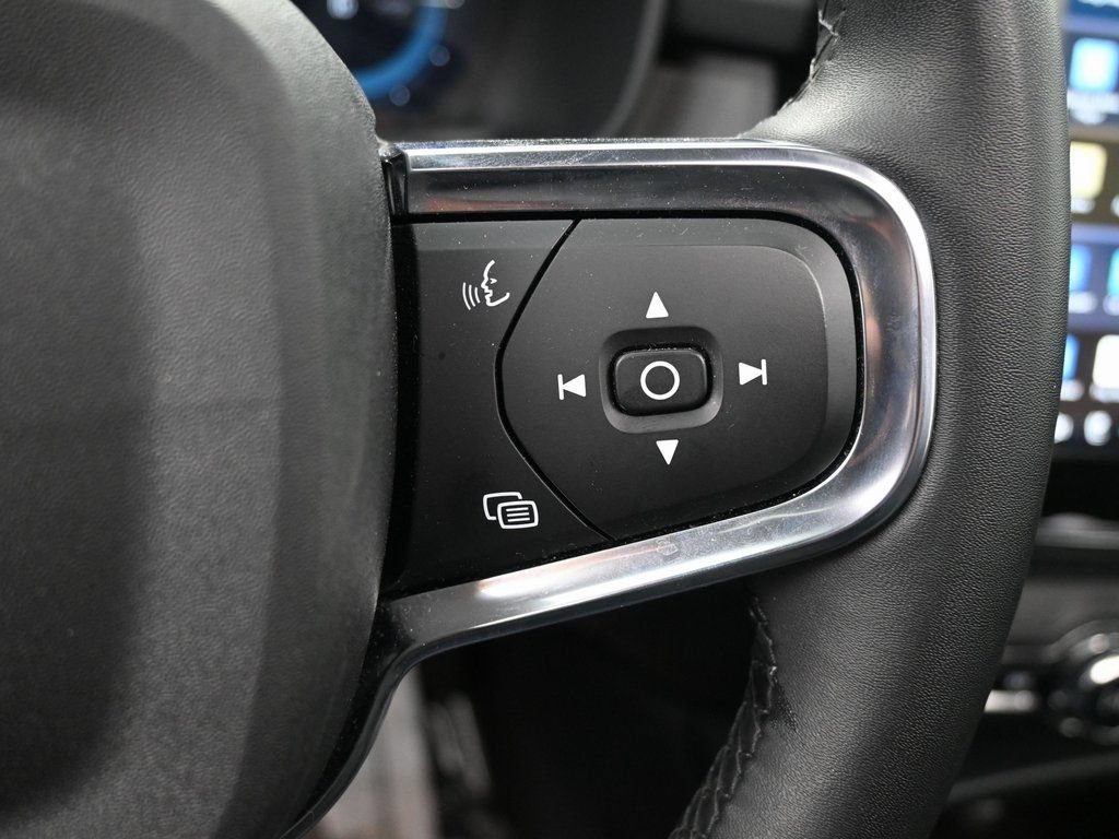 Used 2023 Volvo XC40 Recharge Ultimate w/ Protection Package Premier AWD/4WD image 26