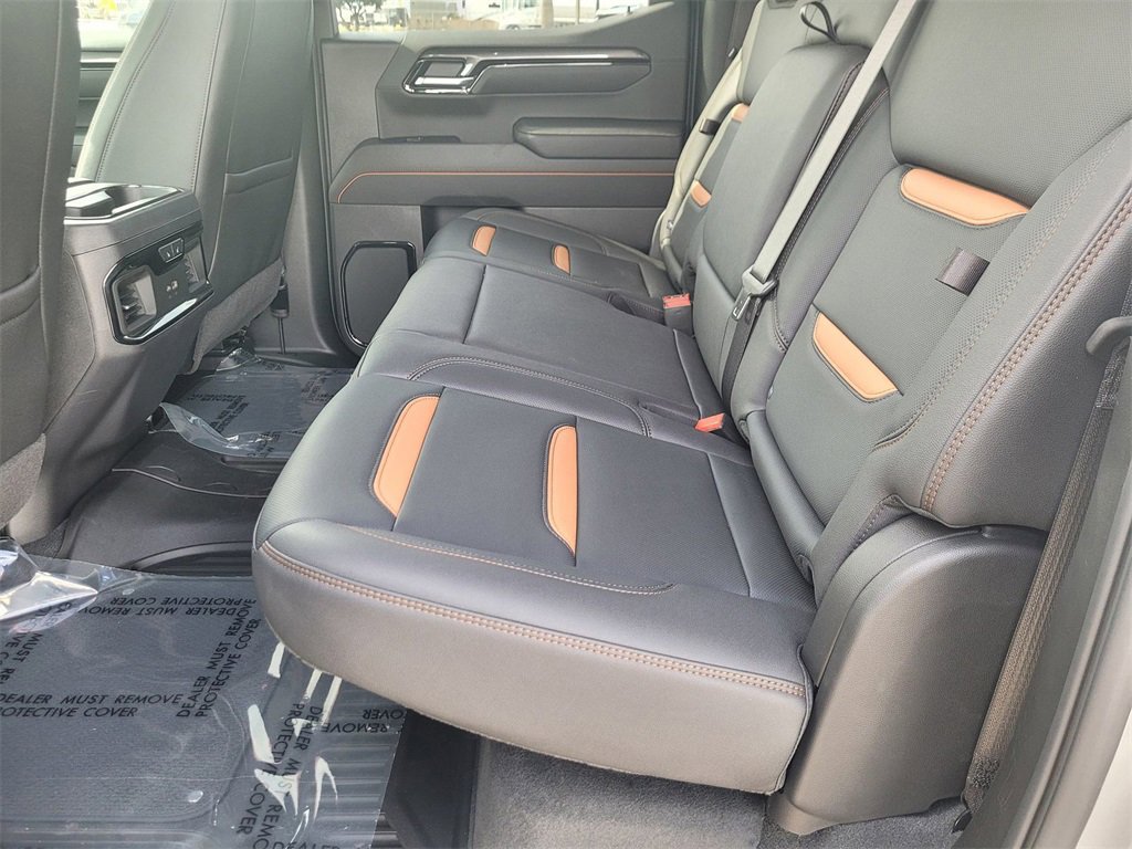 New 2026 GMC Sierra 1500 AT4 w/ Technology Package image 8