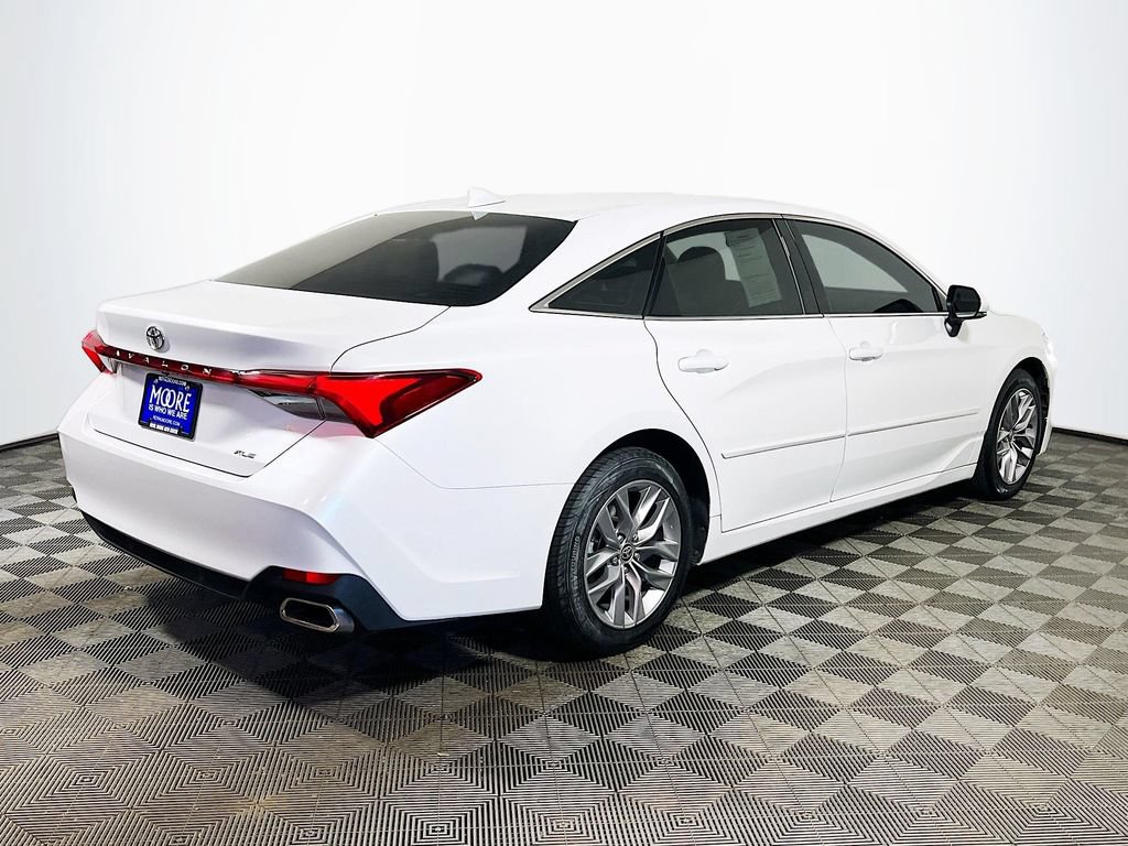 Certified 2021 Toyota Avalon XLE FWD image 7